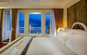 Signature Royal Halong Cruise