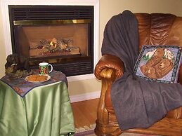 Silvern Lake Trail Bed & Breakfast