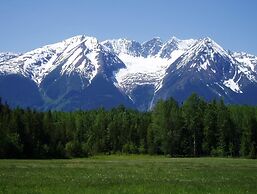 Silvern Lake Trail Bed & Breakfast