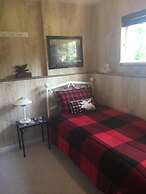 Silvern Lake Trail Bed & Breakfast