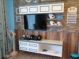 Summer Huahin Condo Pool View by Dome