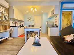 Summer Huahin Condo Pool View by Dome