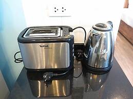 Summer Huahin Condo Pool View by Dome