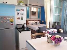 Summer Huahin Condo Pool View by Dome