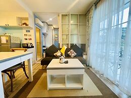 Summer Huahin Condo Pool View by Dome