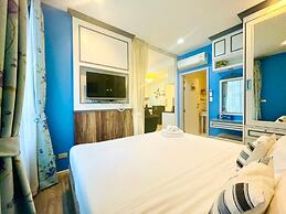 Summer Huahin Condo Pool View by Dome