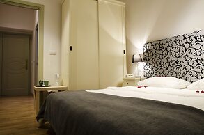 Dolce Vita Suites Hotel