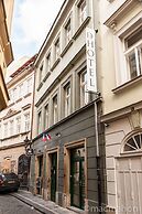 Dolce Vita Suites Hotel