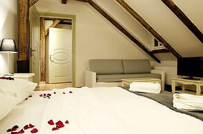 Dolce Vita Suites Hotel