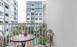 The Trust Huahin Condo Pool View by Dome