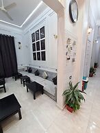 The Australian Hostel