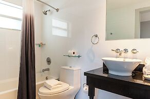 Seaside All Suites Hotel