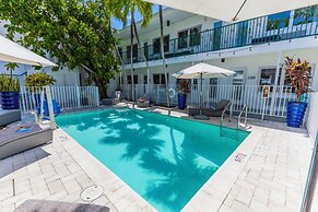 Seaside All Suites Hotel