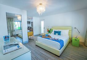 Seaside All Suites Hotel