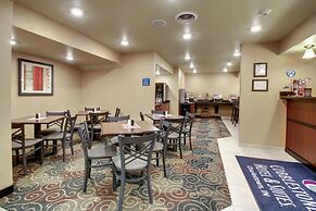 Cobblestone Hotel & Suites - Charlestown