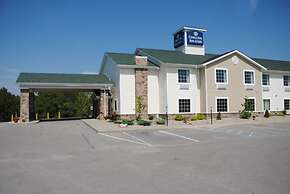 Cobblestone Hotel & Suites - Charlestown