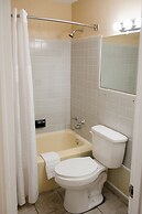 Grand View Plaza Inn & Suites