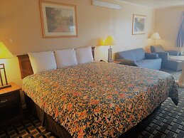 Grand View Plaza Inn & Suites