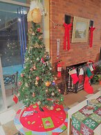 Grand View Plaza Inn & Suites