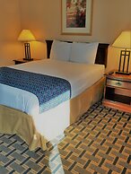 Grand View Plaza Inn & Suites