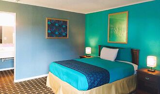 Grand View Plaza Inn & Suites