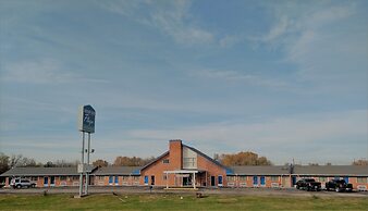 Grand View Plaza Inn & Suites