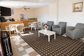 Grand View Plaza Inn & Suites