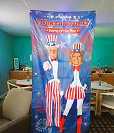 Grand View Plaza Inn & Suites