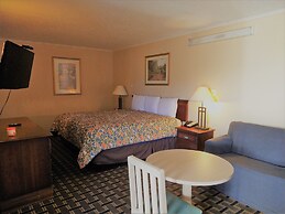 Grand View Plaza Inn & Suites