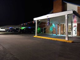 Grand View Plaza Inn & Suites