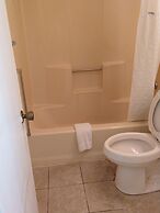 Grand View Plaza Inn & Suites