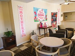 Grand View Plaza Inn & Suites