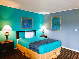 Grand View Plaza Inn & Suites