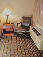 Grand View Plaza Inn & Suites