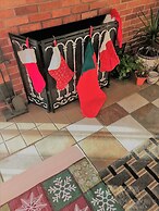 Grand View Plaza Inn & Suites