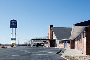 Grand View Plaza Inn & Suites