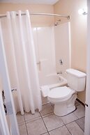 Grand View Plaza Inn & Suites