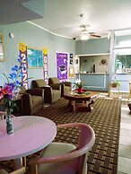 Grand View Plaza Inn & Suites