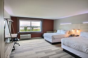 Holiday Inn Express & Suites Fond Du Lac by IHG