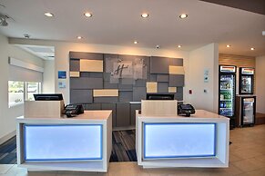 Holiday Inn Express & Suites Fond Du Lac by IHG
