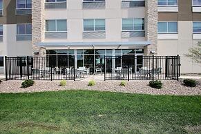 Holiday Inn Express & Suites Fond Du Lac by IHG