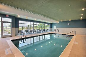 Holiday Inn Express & Suites Fond Du Lac by IHG