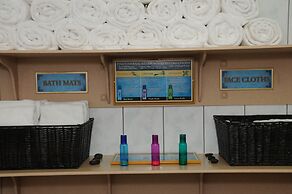 Pike's Waterfront Lodge