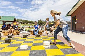 Lodge at Palmer Gulch