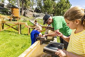 Lodge at Palmer Gulch