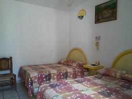 Hotel Sarabi Barra de Navidad