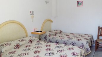 Hotel Sarabi Barra de Navidad