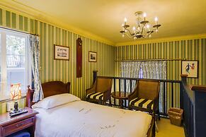 Cingjing Hanging Garden