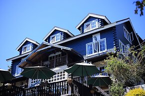 Cingjing Hanging Garden