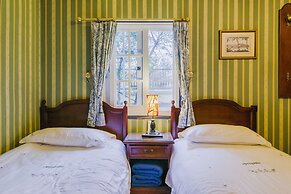 Cingjing Hanging Garden